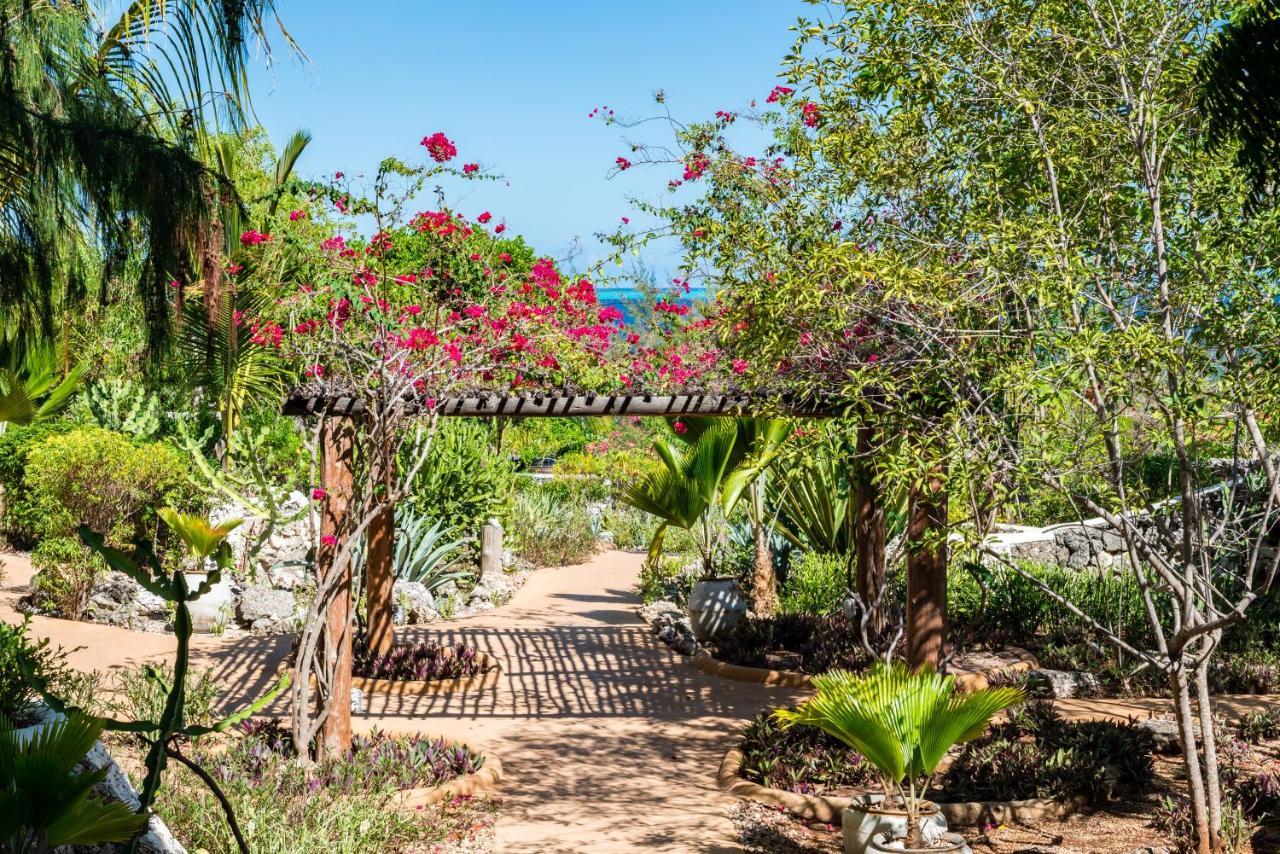 Sunshine Marine Lodge Matemwe  Exterior photo